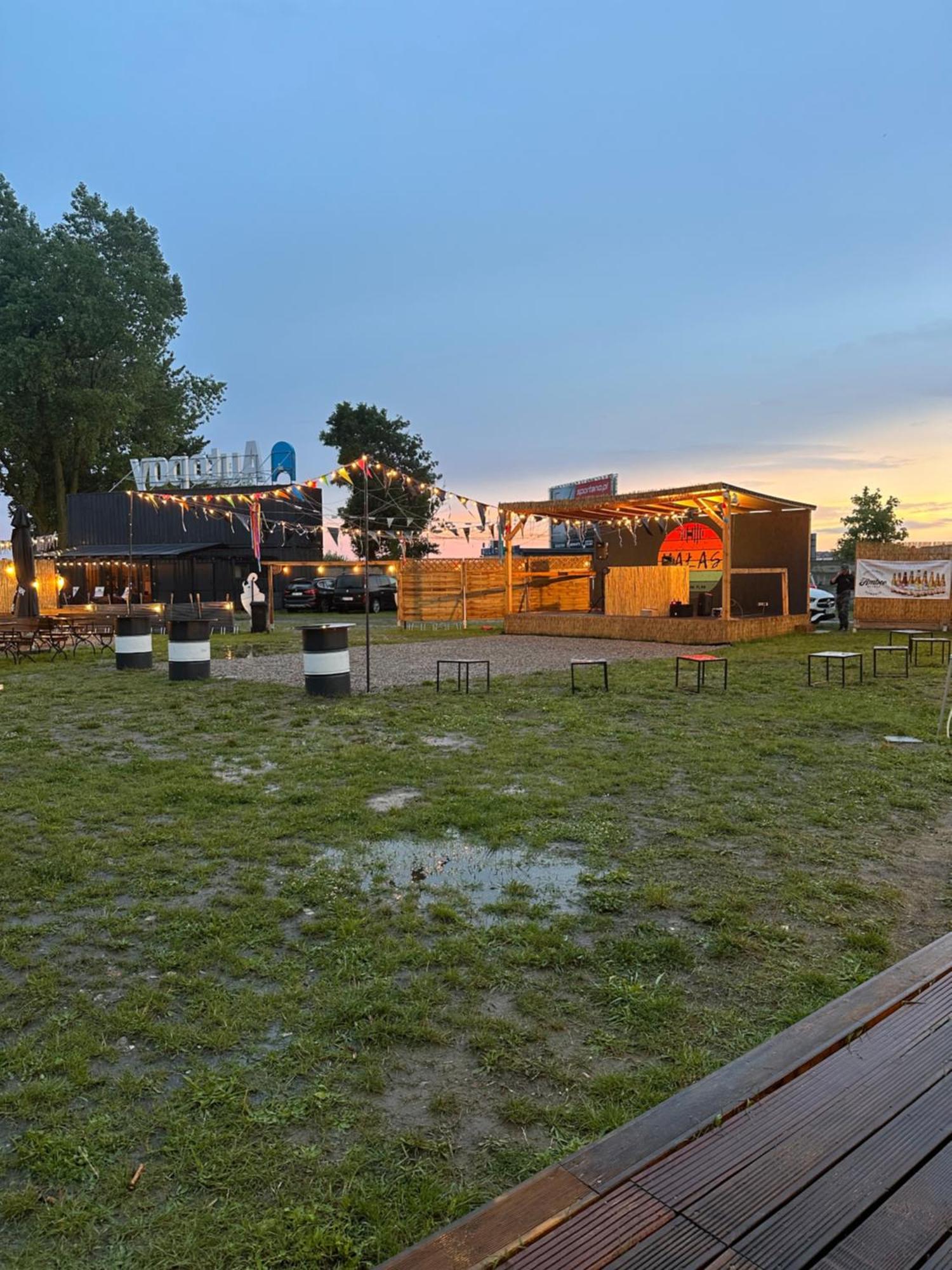 Camp Hostel Владиславово Екстер'єр фото